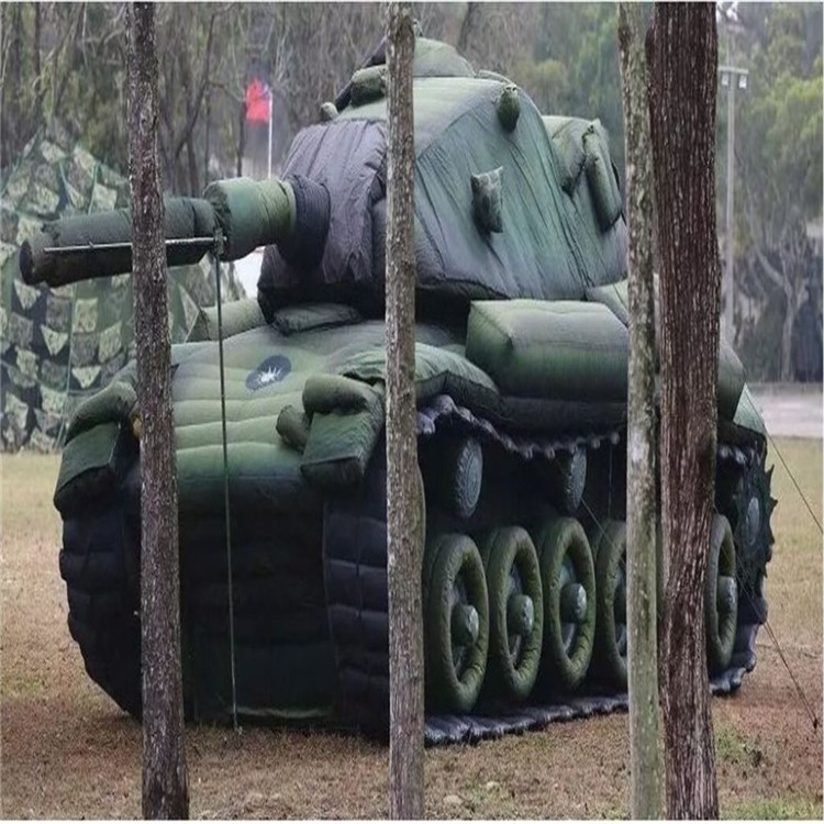 桥东军用充气坦克